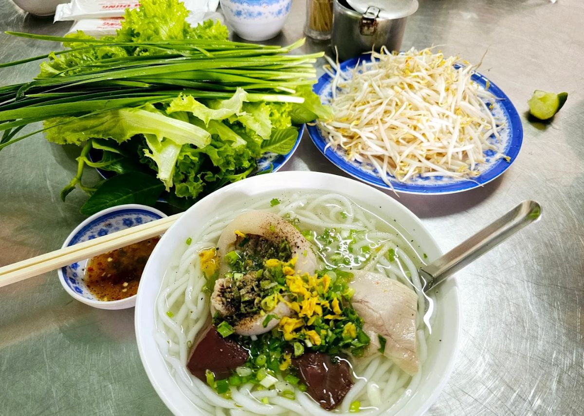 Bánh canh Út Huệ