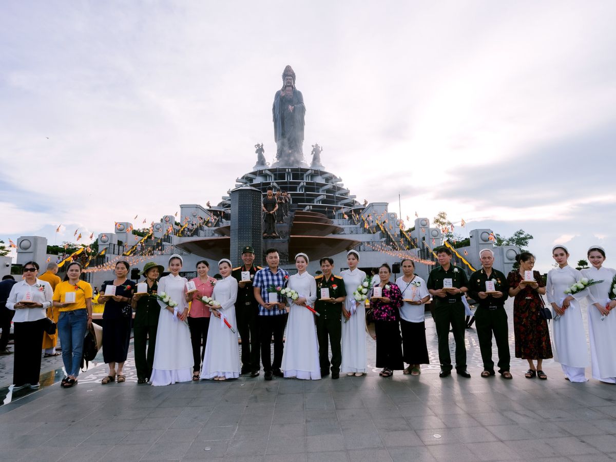 Lưu ý trang phục khi tham quan Núi Bà Đen
