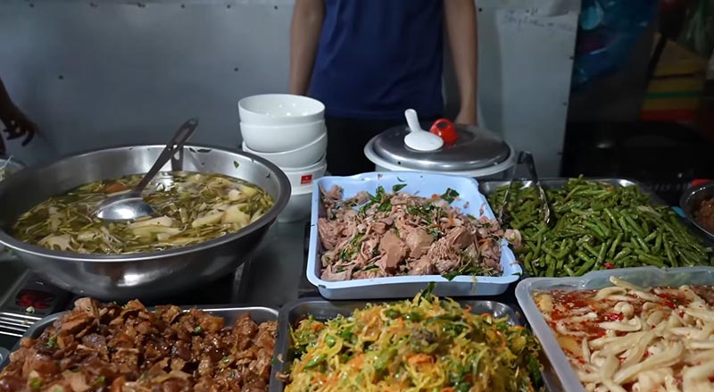 Các món chay tại chợ Long Hoa