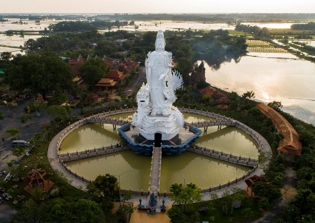 Lưu ý khi tham quan chùa Tây Ninh