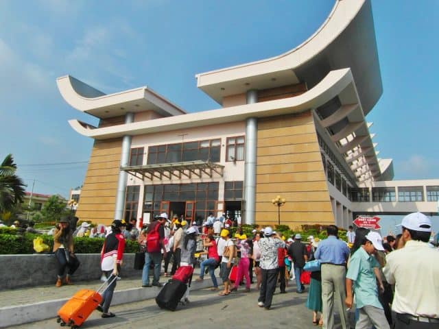 Thủ tục xuất nhập cảnh Mộc Bài
