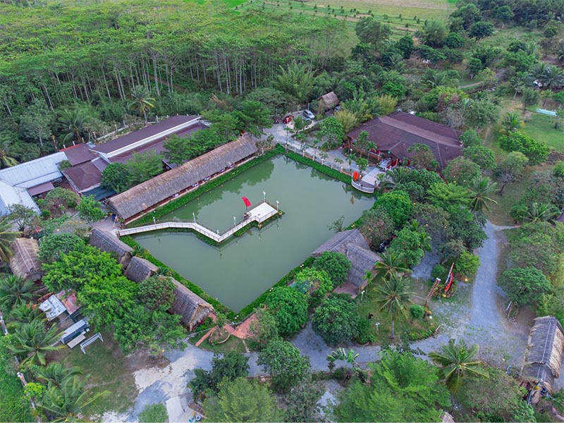 Làng ẩm thực Cây Trường