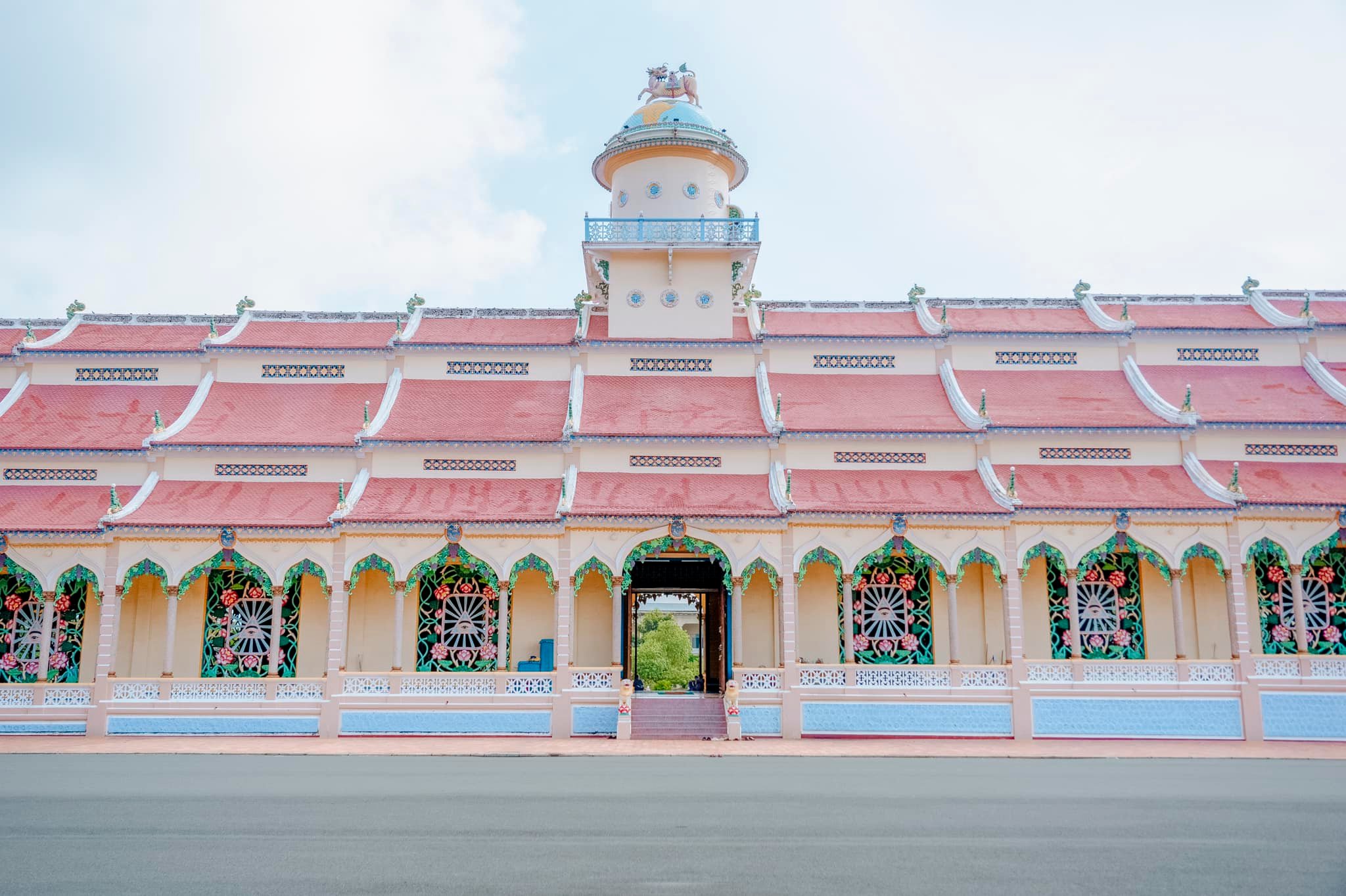 Tổng thể kiến trúc Tòa Thánh Tây Ninh