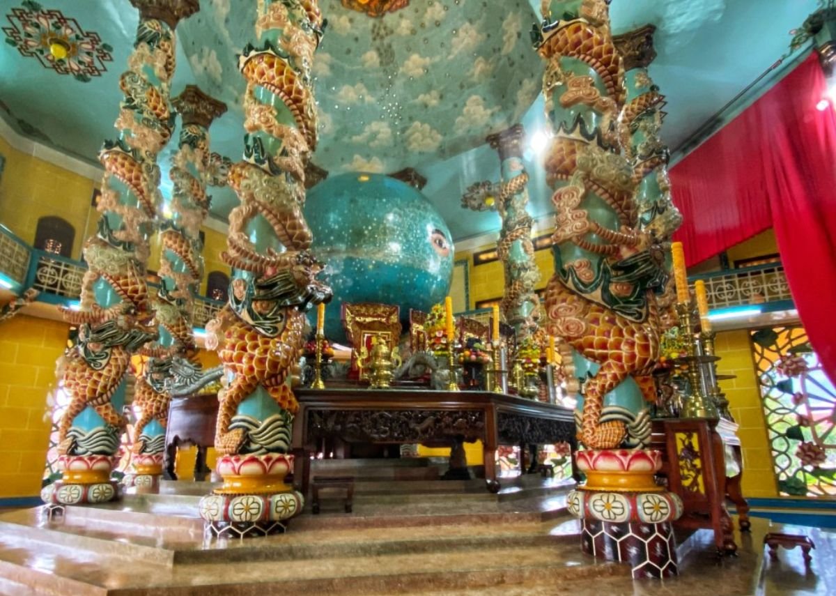 Bát Quái Đài Tòa Thánh Tây Ninh